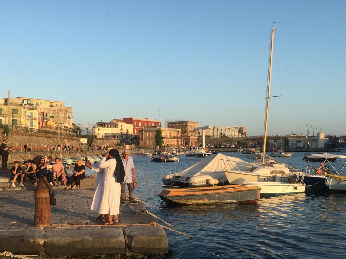 Apartmán Neapolis Bay Portici Exteriér fotografie